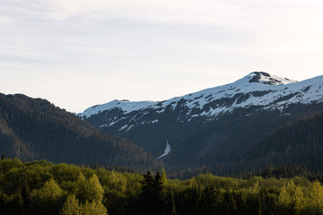 Fototapeta premium Mesmerizing View of a Mountainous Landscape