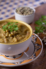 Green pea broth