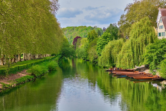 Punt boats on River Neckar, Tuebingen, Baden-Wuerttemberg, Germany