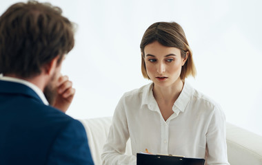 Obraz premium businesswoman with her colleagues in background