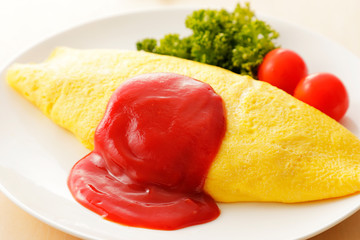 オムライス　Omurice. Japanese omelette with rice