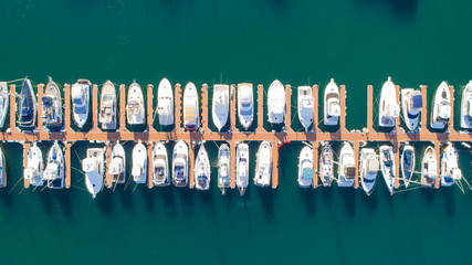 ヨットハーバー　空撮