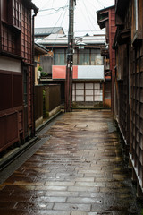 narrow street in kanazawa