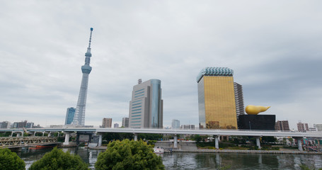 Naklejka premium Tokyo skytree in asakusa district