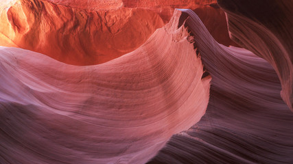 close up of the rock of a lower antelope canyon wall © chris