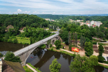 Kettenbrücke  und Fluss Elbe in Loket