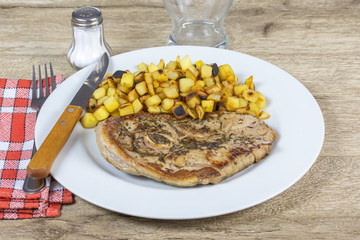 gigot d'agneau et pommes de terre