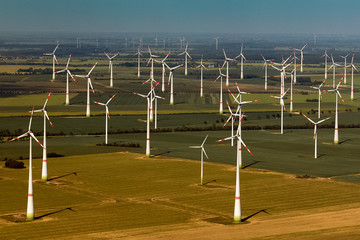 Altentreptow, Windraeder bei Neubrandenburg, Mecklenburg-Vorpommern, Deutschland, Luftaufnahme