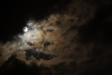 Obraz premium Full moon light and Cloud