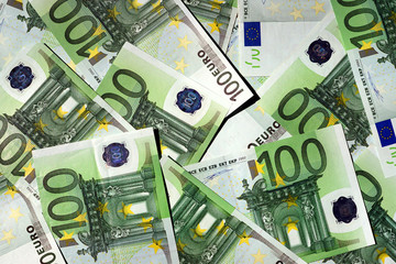 Mehrere 100 Euro Banknoten