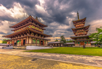Obraz premium Nara - May 31, 2019: The Yakushi-Ji, temple in Nara, Japan
