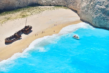 Fotobehang Schipbreuk Famous shipwreck bay, Navagio beach, Zakynthos island, Greece. One of the most popular places on the planet  © Daniel CHETRONI
