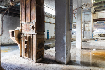 Urban exploration / Abandoned factory