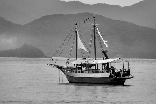 Escuna em Ubatuba