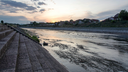 Fototapeta na wymiar Beautiful sunset and the river