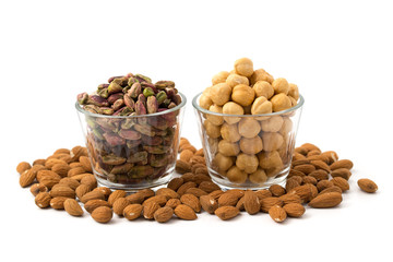 Haselnüsse, Mandeln, Pistazien