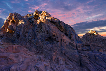 Obraz premium Amazing Sunrise at Sinai Mountain, Beautiful dawn in Egypt, Beautiful view from the mountain 