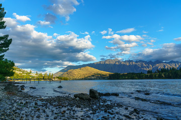 Lake wakatipu in the mountains of queenstown, otago, new zealand 1