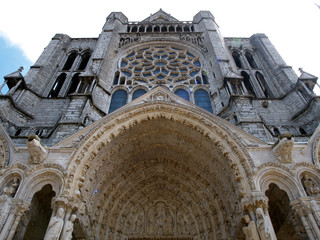 Notre Dame de Chartres entrance arch detail