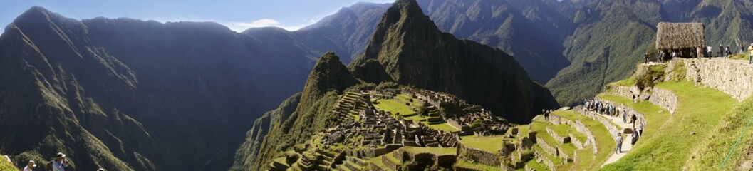 Fototapeta na wymiar Machu Picchu ruin in the Andes Mountains, Peru