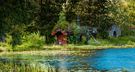 Norweski domek, hytte, hytta, cottage house  - obrazy, fototapety, plakaty