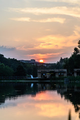 Obraz premium Sunset landscape of Jingyuetan National Forest Park, Changchun, China 