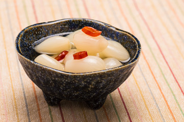 ラッキョウの甘酢漬け