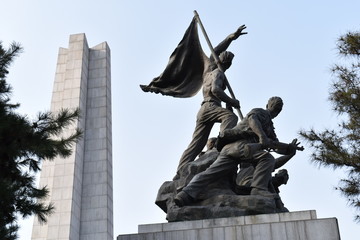 soldier statue in south korea