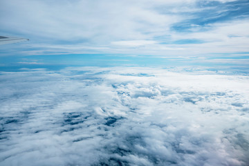 Naklejka na ściany i meble 雲の上から見える空の景色
