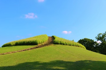 風景　丘　階段　空　夏　茨城