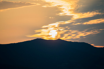 puesta sol naranja