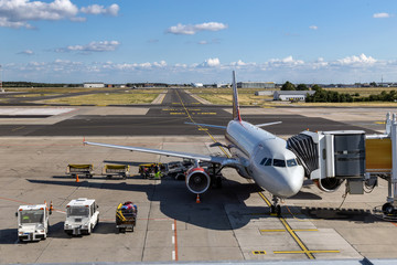 service of the arrived plane