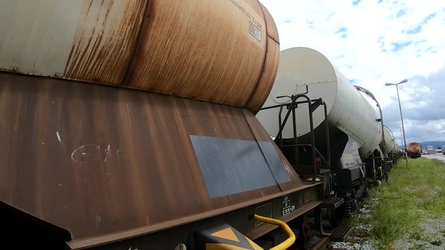 Forward moving by fluid wagon