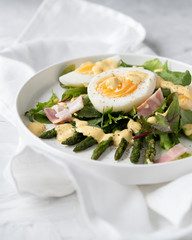 Delicious salad with asparagus