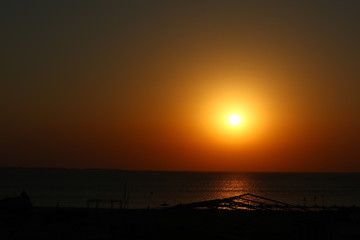 Sonnenuntergang in der Wüste von Ägypten