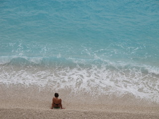 frau am strand