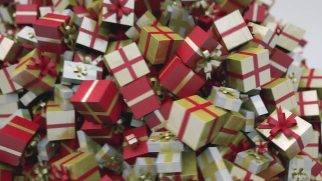 Une montagne de cadeaux de No&euml;l tombe du ciel