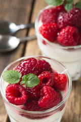 Natural yogurt with fresh raspberries