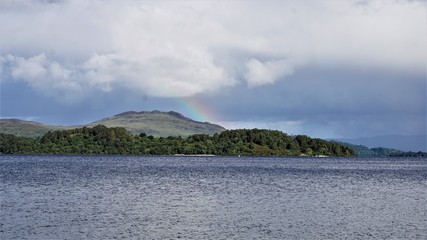 Fototapeta premium Eine Motorradreise zu den Shetland Inseln über England, Wales und Schottland 