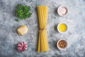 Raw ingredients for linguine with olive oil and garlic