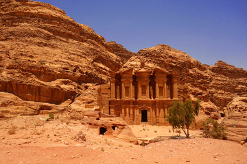 Klasztor monastery Petra Jordania