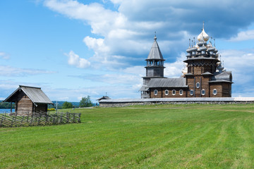 Fototapeta premium wooden architecture on Kizhi island