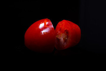 Tomate geschnitten