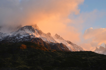 Naklejka na ściany i meble Patagonian sunset landscape