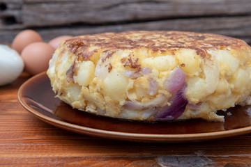 Tortilla de patatas y cebolla