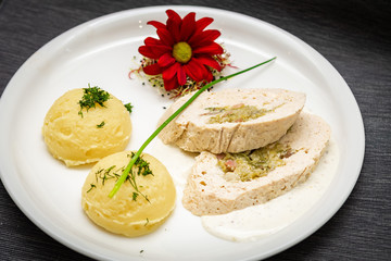 Posiłki i dania w restauracji