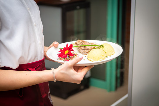 Posiłki i dania w restauracji