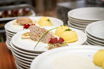 Posiłki i dania w restauracji