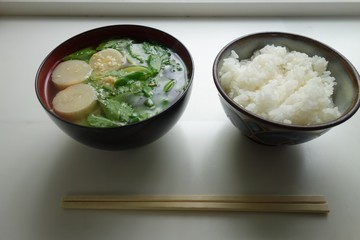 味噌汁とご飯