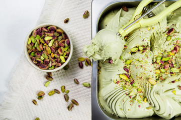 pistachio ice cream - ايس كريم فستق - obrazy, fototapety, plakaty